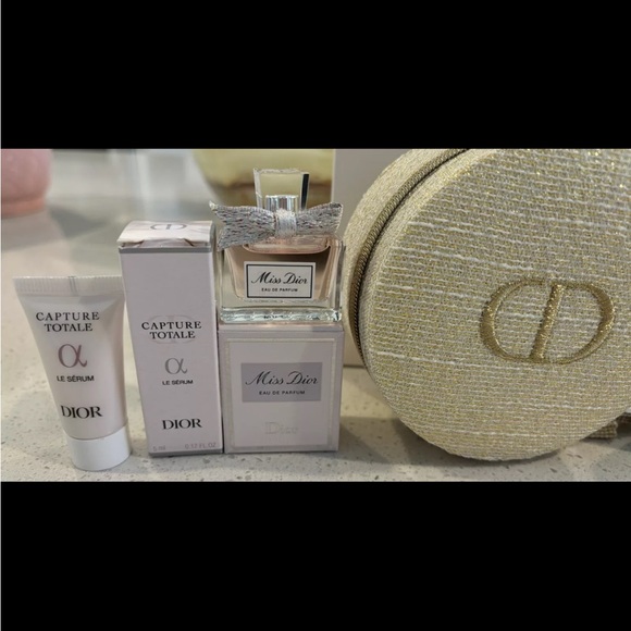 Dior Holiday 2024 Gold Glitter Jewelry Pouch Travel Set of 4 - Limited Edition - Picture 3 of 3